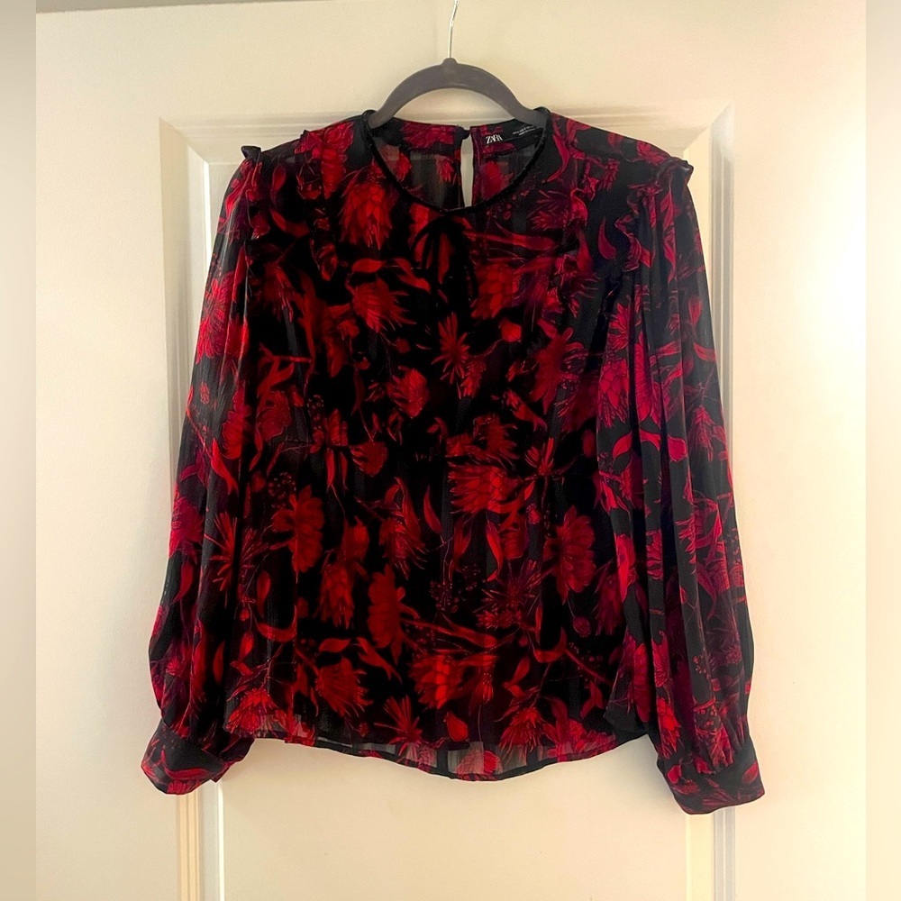 Zara Red and Black‎ Gauzy Blouse with Velvet Piping and Bow Detail Size Small